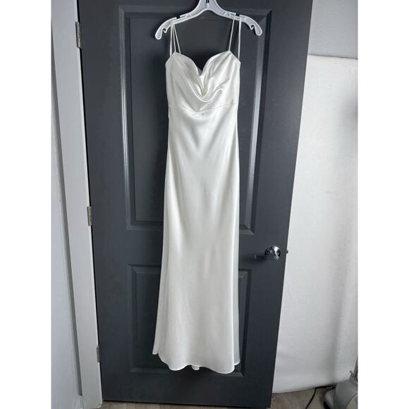 Rings By Justin Alexander Wedding Dress Style #55157 Lace-up Back Ivory Size 4 - Picture 4 of 6